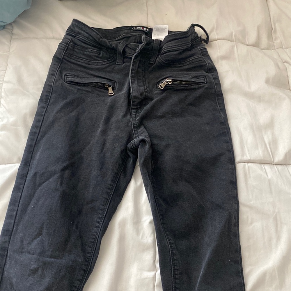 black fashion nova skinny jeans